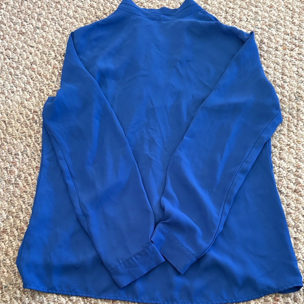 Women’s Blouse Bundle - Picture 5 of 16